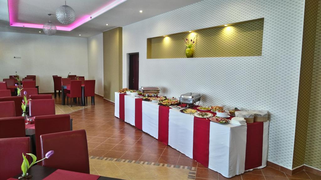 Hotel Gula Batizovce Exteriér fotografie